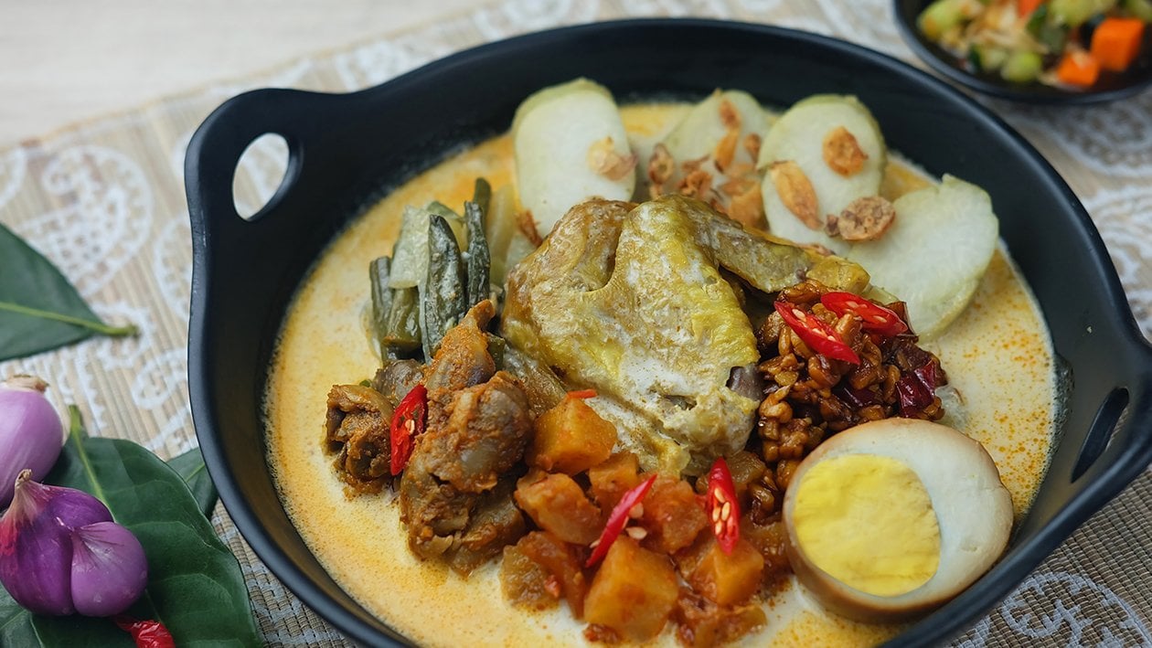 Lontong Cap Gomeh – - UFS