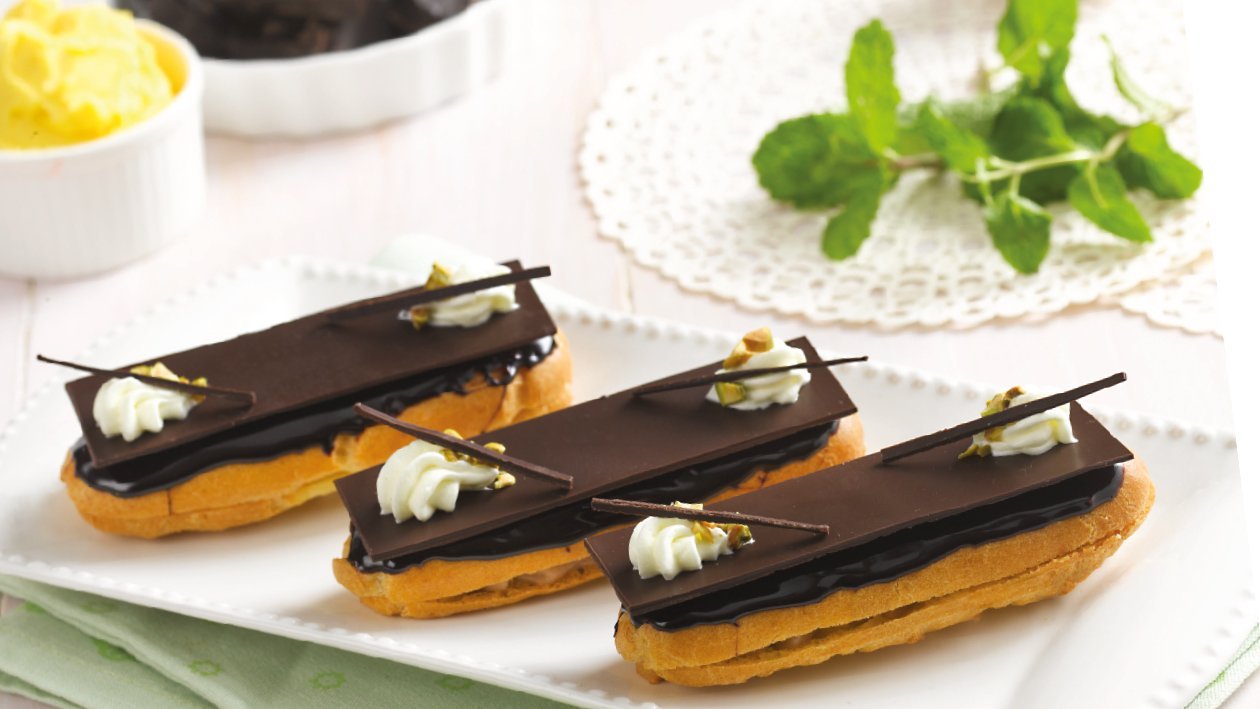 Banana Cream Eclaire – - Recipe Banana Cream Eclaire – - Recipe