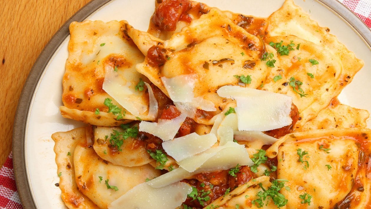 Ravioli Al Formaggio Con Salsa Madre – - Recipe