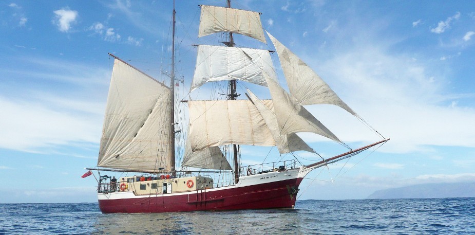 Create Buzz with Unique Makassar Dishes