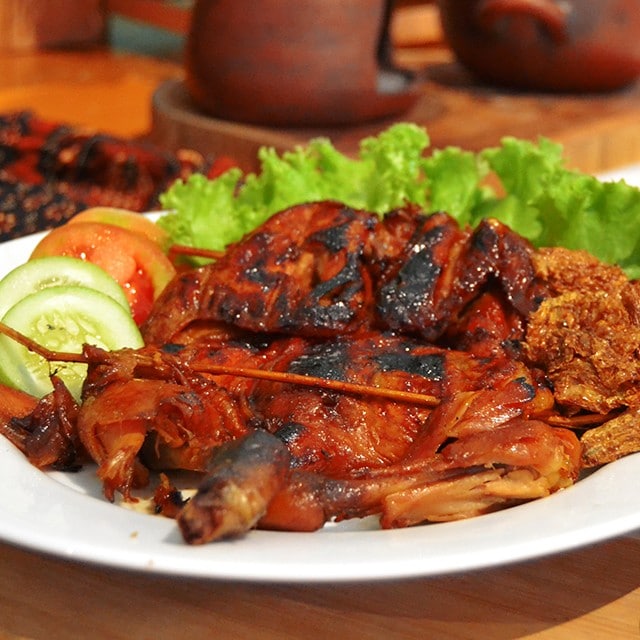 Mom’s Touch Made Ayam Bakar Madu Si Bangkong Successful