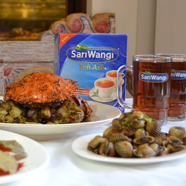 Sharing with SariWangi during the Month of Blessings