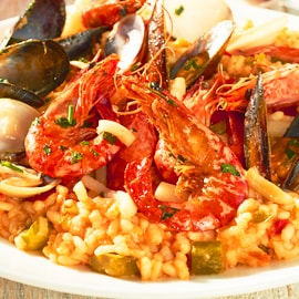 Choose food ingredients with eye-catching colours Choose food ingredients with eye-catching colours