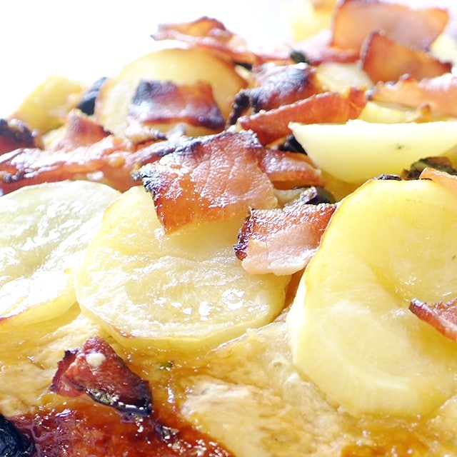 Turn Local Cakes into a Global Hit