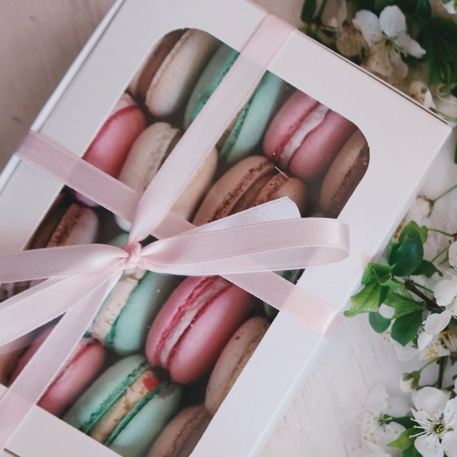 5 of the Best Colours for Your Snack Packaging