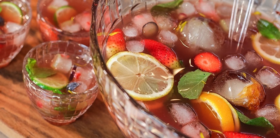 Perk Up with Caffeine-free Peppermint Tea Ideas