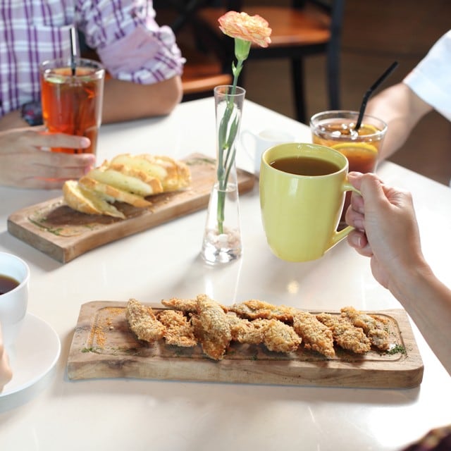 Indonesian's tea time tradition