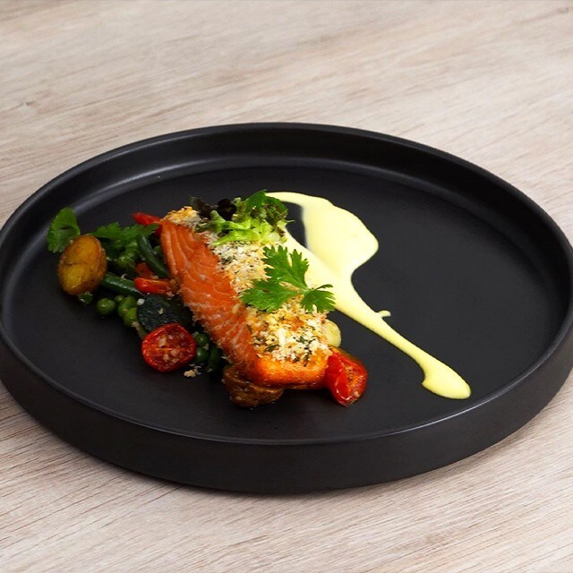 Pan-Seared Salmon with Cilantro-Parsley Crust and Hollandaise