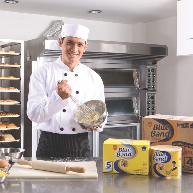 Memilih orang yang tepat untuk membantu pembuatan oleh-oleh