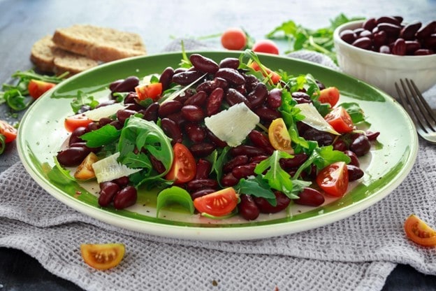 Salad kacang merah untuk ide makanan pengganti nasi. Salad kacang merah untuk ide makanan pengganti nasi.