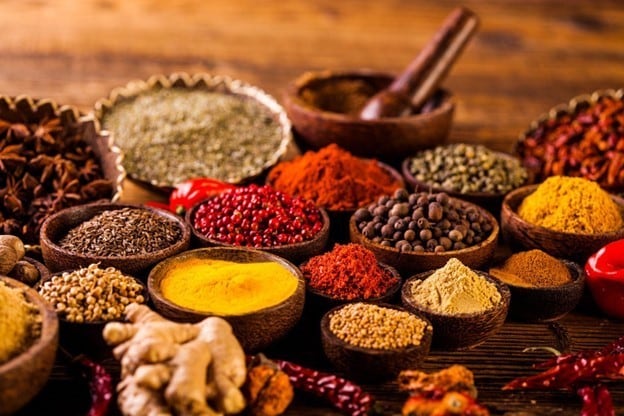 Bumbu dasar putih beserta bumbu dasar lain dan rempah punya peranan sangat penting menciptakan karakter rasa masakan Indonesia. Bumbu dasar putih beserta bumbu dasar lain dan rempah punya peranan sangat penting menciptakan karakter rasa masakan Indonesia.