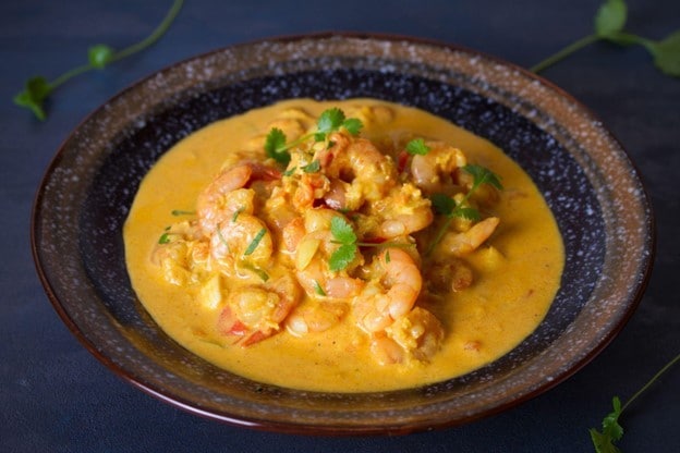Peulemak udang atau gulai udang yang menggugah selera. Peulemak udang atau gulai udang yang menggugah selera.