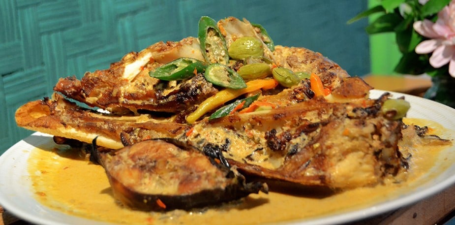 Kepala Ikan Asap Terkenal dari Semarang