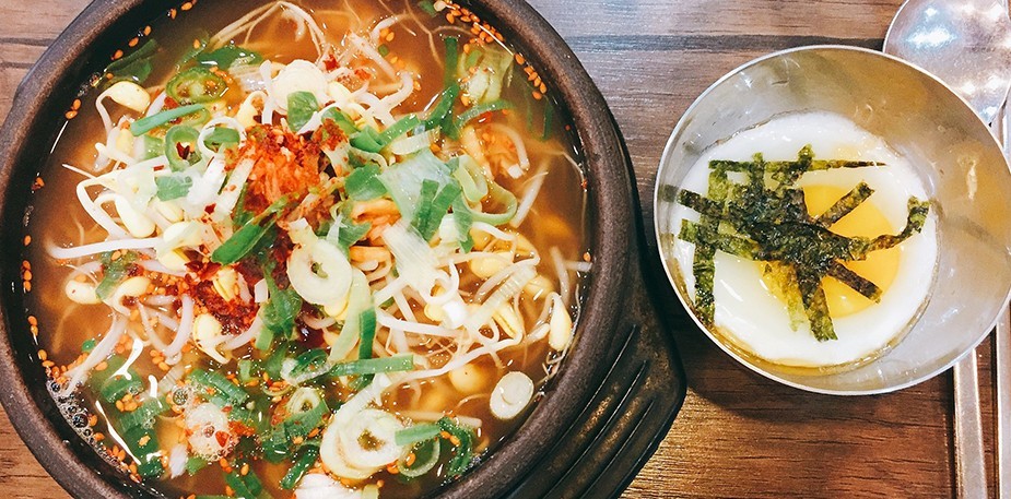 Rahasia Warung Soto yang Laris Manis