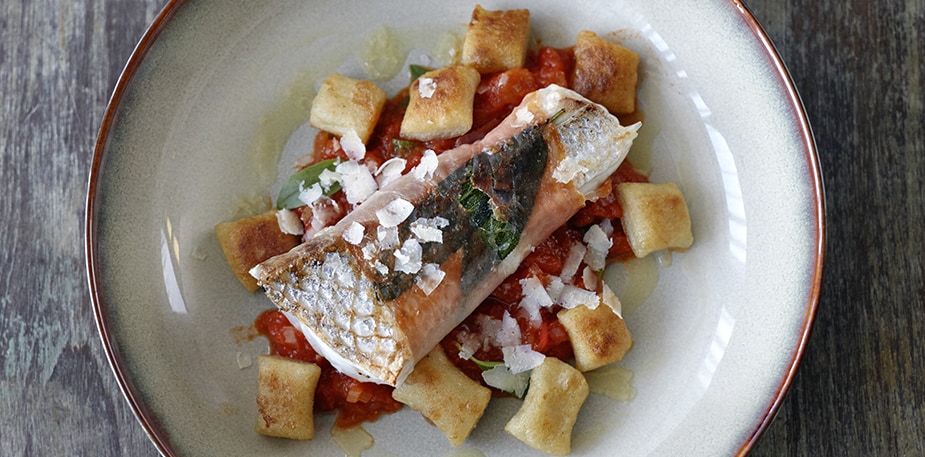 Saltimbocca Kakap Putih dengan Gnocchi Kentang