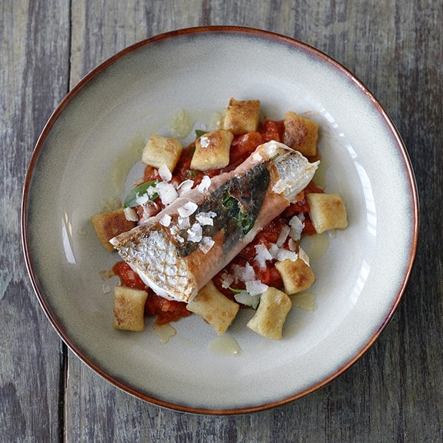 Saltimbocca Kakap Putih dengan Gnocchi Kentang